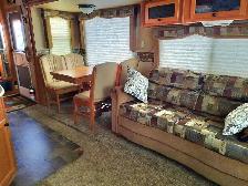 2012 Heartland Sundance 3300QS - Photo 5