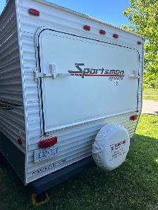 2013 KZ Sportsman Classic 18’ Hybrid - Photo 6
