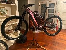 Giant Trance X E Full Suspension E Mountain Bike