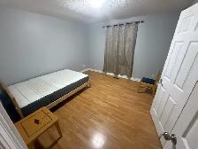 Room for rent walking to Erin Mills Town Centre - Photo 2