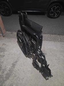 Wheelchair - Great condition - Photo 3