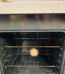 Apartment Size Stove - Photo 2