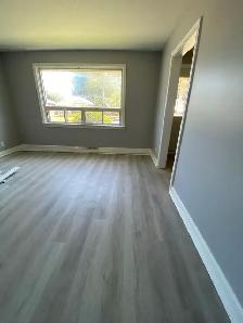 Gorgeous 3-BD Detached House Newly Renovated - Photo 11