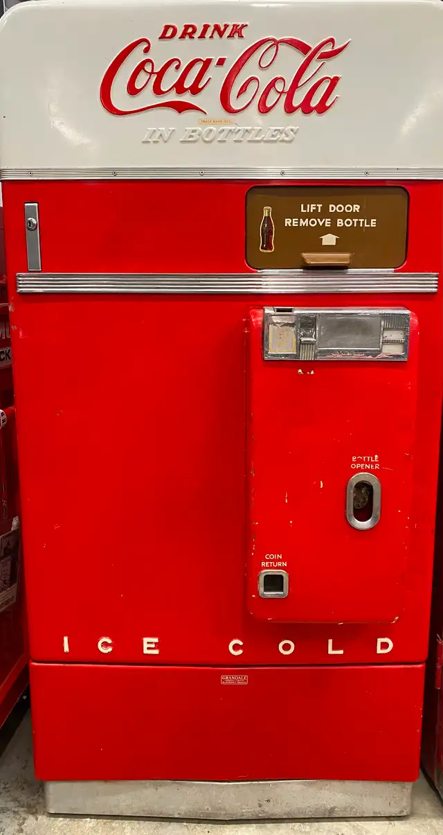 Coca Cola Vendo 44, Vendo 39 & Vendo 83, Coke Machine vintage