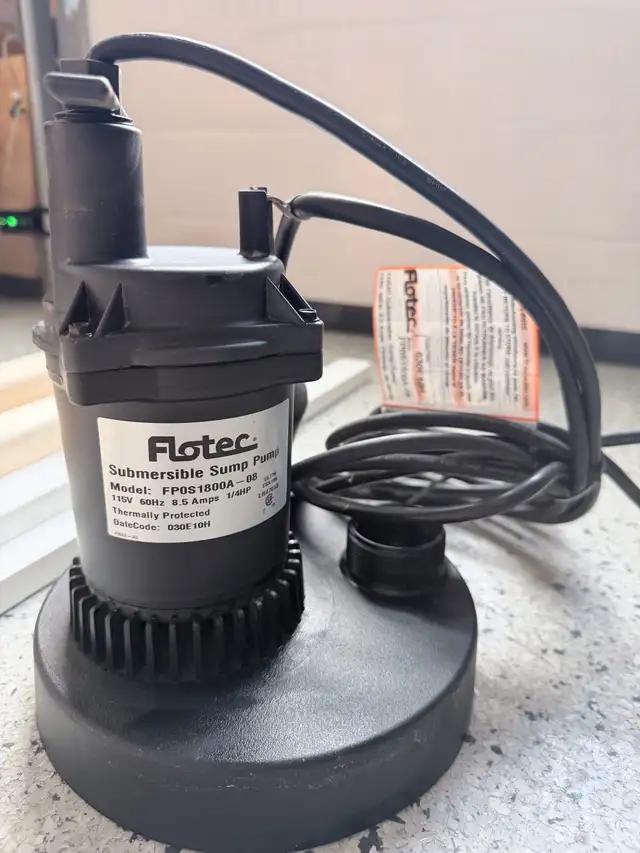 Flotec 1/4 HP Submersible Sump Pump – Model FP01800-08