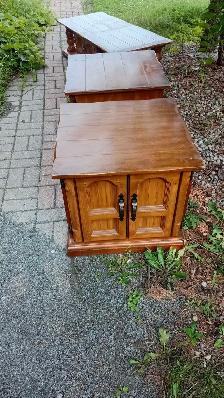 COFFEE TABLE AND TWO END TABLES - Photo 3