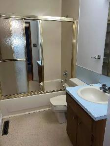 3-Bedroom House in Varsity– Near U of C, LRT & Market mall - Photo 7