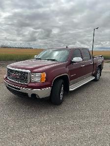 2009 GMC Sierra - Photo 2