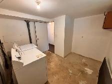 Legal Basement Suite with In-Suite Laundry & Utilities Included - Photo 7