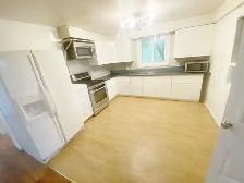 3 Bed 2 Bath Detached House For Rent Richmond Hill $2600 - Photo 6