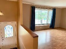 Large Main Floor with 2 Bedrooms in Huntington Hills