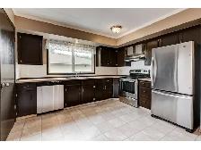 Large Main Floor with 2 Bedrooms in Huntington Hills - Photo 2