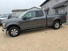 2017 Ford F-150 XLT  4 WD  Extra Cab 3.5 litre V6 only 128,000 k - Photo 4