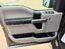 2017 Ford F-150 XLT  4 WD  Extra Cab 3.5 litre V6 only 128,000 k - Photo 16