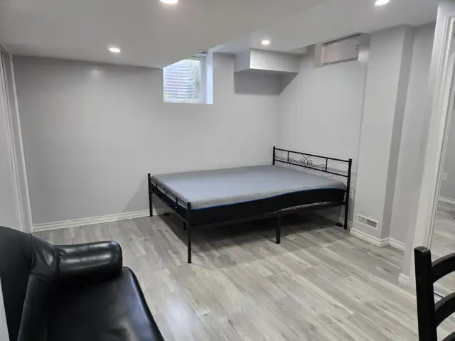 Beautiful Pvt.AC Bachelor Basement for Rent in Markham for Males