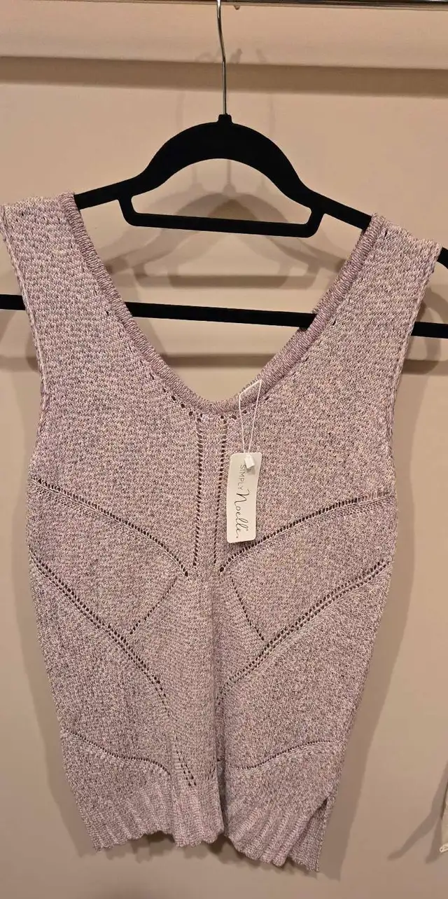XS Sweater - New