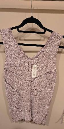 XS Sweater - New