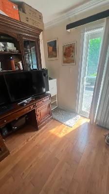 Sept 1, Large Bedroom QEW/Mississauga Rd, all included - Photo 8