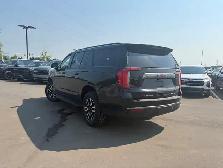 2024 GMC Yukon XL AT4 AWD 5.3L 8 Passenger | Panoramic Sunroof - Photo 5