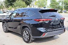 2021 Toyota Highlander XLE AWD - Photo 4