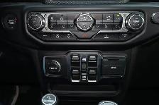 2023 Jeep Wrangler Sahara Altitude 4 Door 4x4 - Photo 9