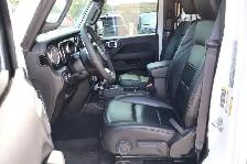 2023 Jeep Wrangler Sahara Altitude 4 Door 4x4 - Photo 16