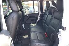 2023 Jeep Wrangler Sahara Altitude 4 Door 4x4 - Photo 18