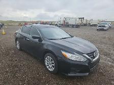 2018 Nissan Altima - Photo 2