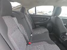 2011 Ford Taurus - Photo 15