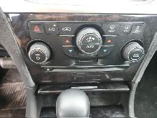 2013 Chrysler 300 - Photo 18