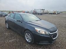 2015 Chevrolet Malibu - Photo 2