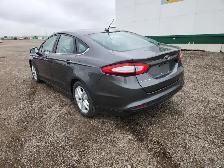 2016 Ford Fusion - Photo 3