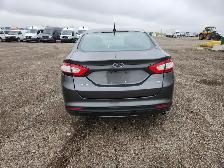 2016 Ford Fusion - Photo 4