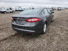 2016 Ford Fusion - Photo 5