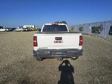 2017 GMC Sierra 2500HD - Photo 4