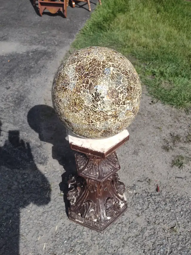 Gazing ball on stand