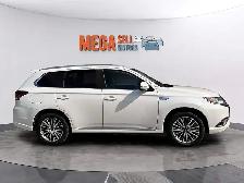 2020 Mitsubishi Outlander PHEV SEL - Photo 2