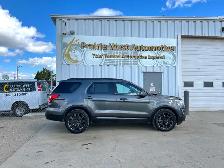2017 Ford Explorer XLT AWD 7 Passenger| Command Start | No Accid - Photo 4