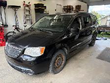 2013 CHRYSLER TOWN & COUNTRY LIMITED 3.6L - Photo 3
