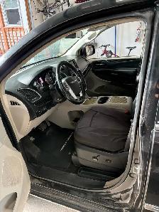 2013 CHRYSLER TOWN & COUNTRY LIMITED 3.6L - Photo 8