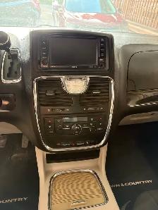 2013 CHRYSLER TOWN & COUNTRY LIMITED 3.6L - Photo 9