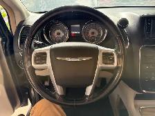 2013 CHRYSLER TOWN & COUNTRY LIMITED 3.6L - Photo 10