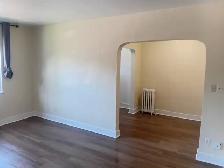 Bachelor/Studio Available at 2532 Lakeshore Blvd W, Toronto ! - Photo 6