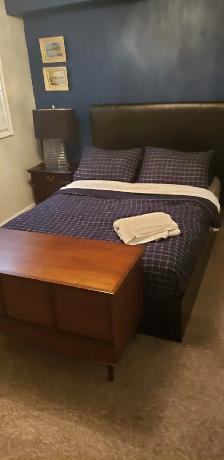 Furnished 3 bed 2 bath Townhouse available Sept 1st - Photo 6