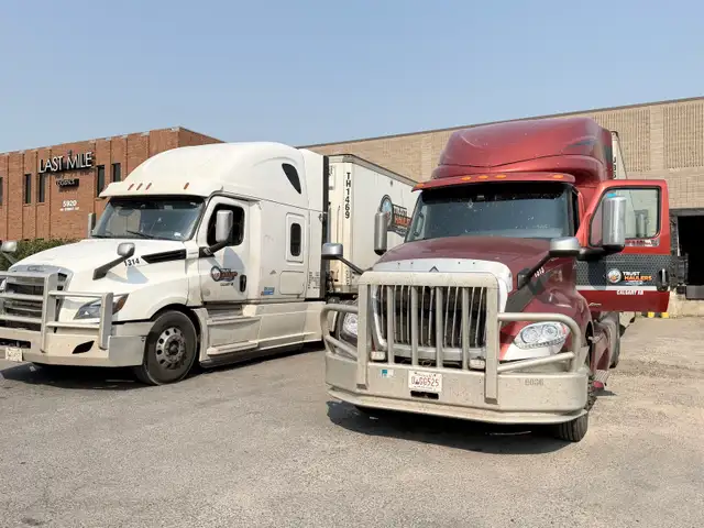 LONG HAUL TRUCK DRIVER