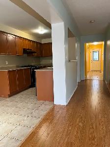 3 Bedroom House for Rent Near Mt. Pleasant Go Station - Photo 3