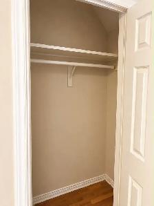 Second floor unfurnished room available near fanshawe College - Photo 3