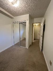 3 BED 1 BATH - WALK-UP TOWNHOUS\ - Photo 9