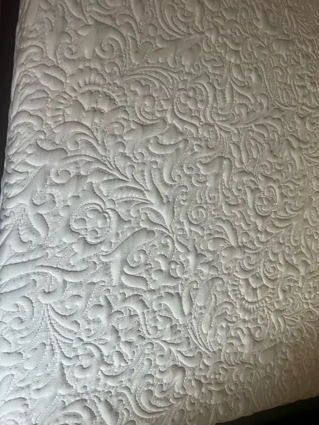 Mattress King Iserta Memory foam $150