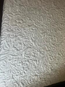 Mattress King Iserta Memory foam $150